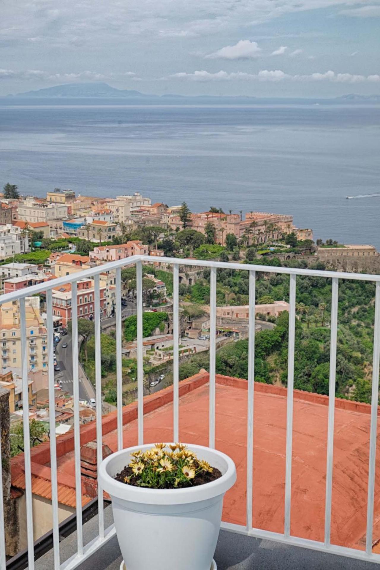 Casa Mareluna Vico Equense Rum bild